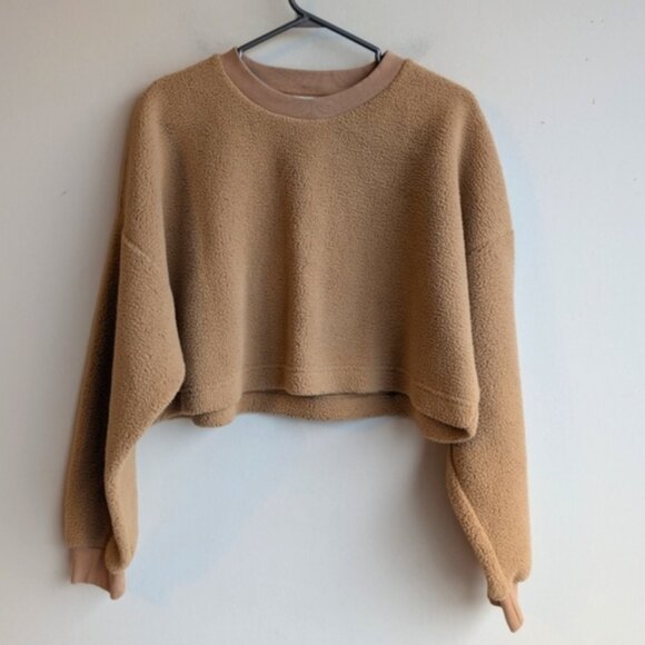 Aritzia Sunday Best Sherpa Lupa Sweater - Picture 1 of 7